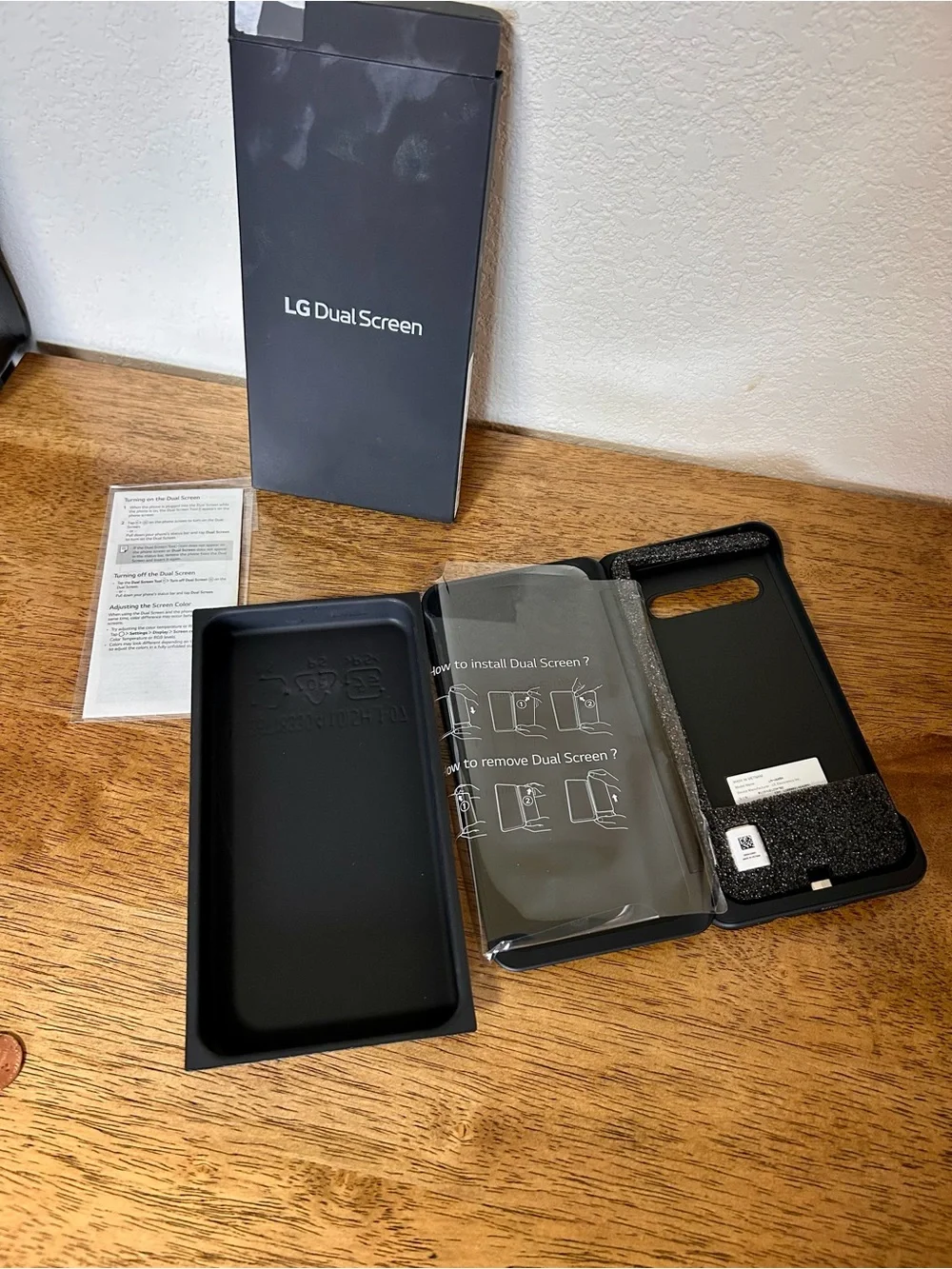 *Open box* LG Dual Screen Case for LG V60 ThinQ 5G Phone - Black WITH MAGNETIC D